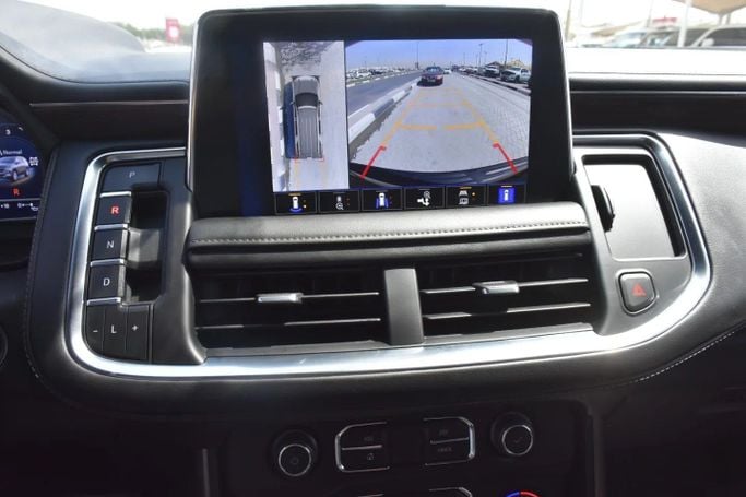 Подержанный Chevrolet Tahoe V, 5.3 л, 2022 в Шардже от Alfaris Used Cars Черный цвет. Other | AUTO.AE