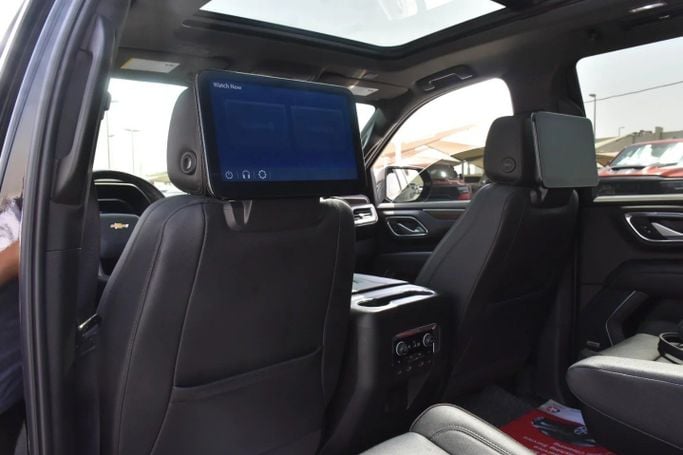 Подержанный Chevrolet Tahoe V, 5.3 л, 2022 в Шардже от Alfaris Used Cars Черный цвет. Other | AUTO.AE