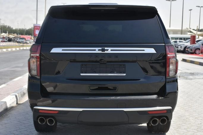 Подержанный Chevrolet Tahoe V, 5.3 л, 2022 в Шардже от Alfaris Used Cars Черный цвет. Other | AUTO.AE