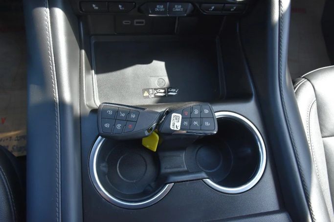 Used Chevrolet Tahoe V, 6.2 l, 2023 in Sharjah by Alfaris Used Cars, Silver color. Other | AUTO.AE