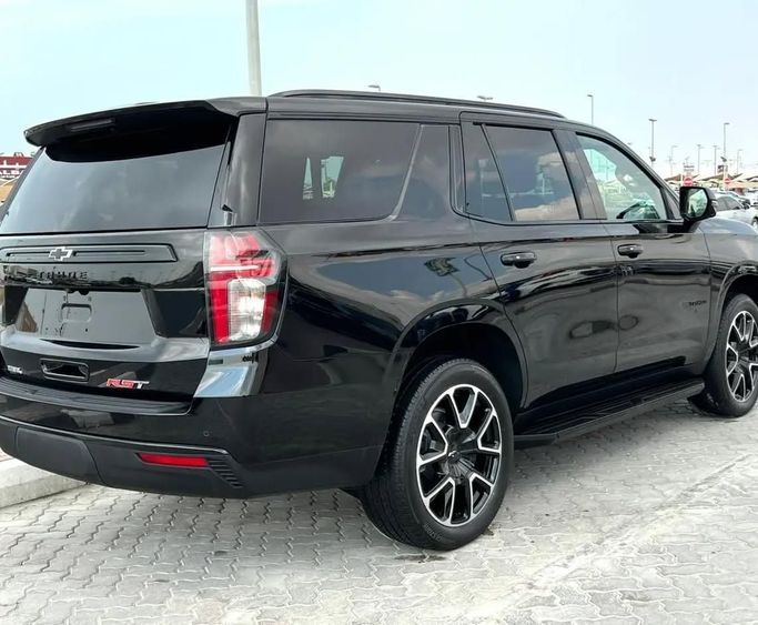 Подержанный Chevrolet Tahoe V, 3.0 л, 2023 в Шардже от Alfaris Used Cars Черный цвет. Other | AUTO.AE