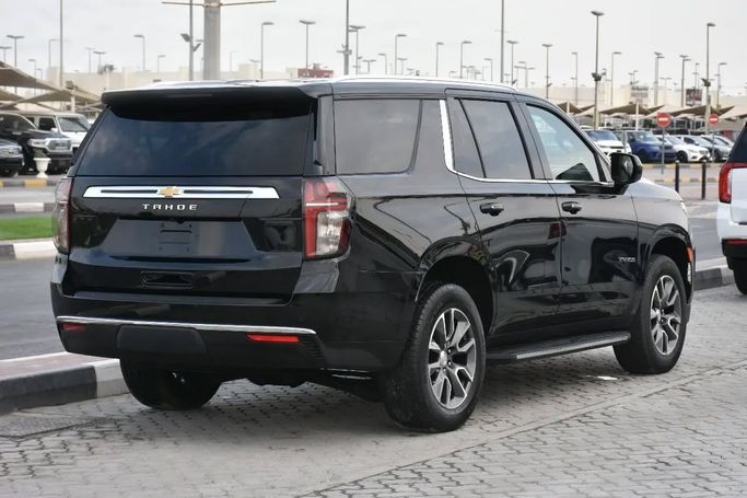 Подержанный Chevrolet Tahoe V, 5.3 л, 2021 в Шардже от Alfaris Used Cars Черный цвет. Other | AUTO.AE