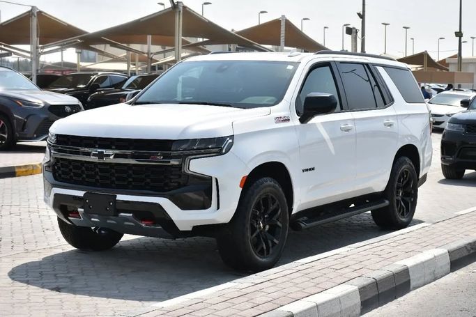 Подержанный Chevrolet Tahoe V, 6.2 л, 2022 в Шардже от Alfaris Used Cars Белый цвет. Other | AUTO.AE