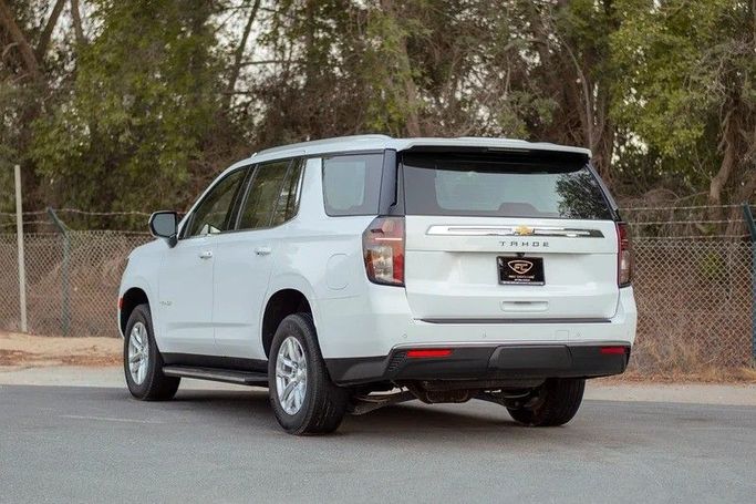 Used Chevrolet Tahoe V, 5.3 l, 2023 in Sharjah by First Choice Cars, White color. GCC Specs | AUTO.AE