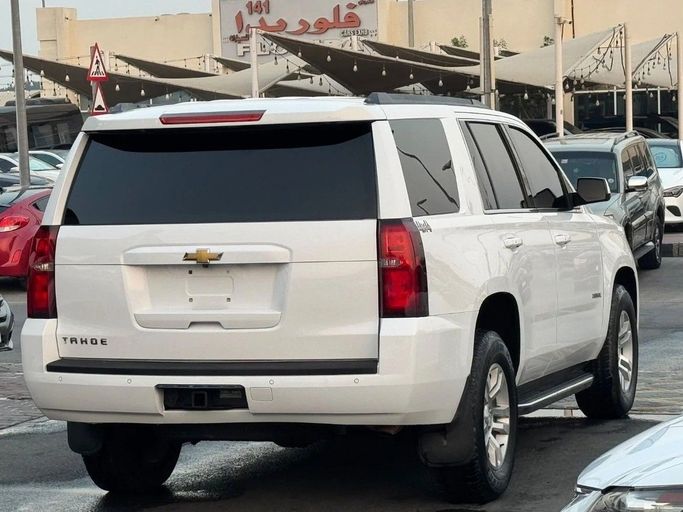 Used Chevrolet Tahoe IV, 5.3 l, 2015 in Sharjah by Titanium Used Cars, White color. American Specs | AUTO.AE