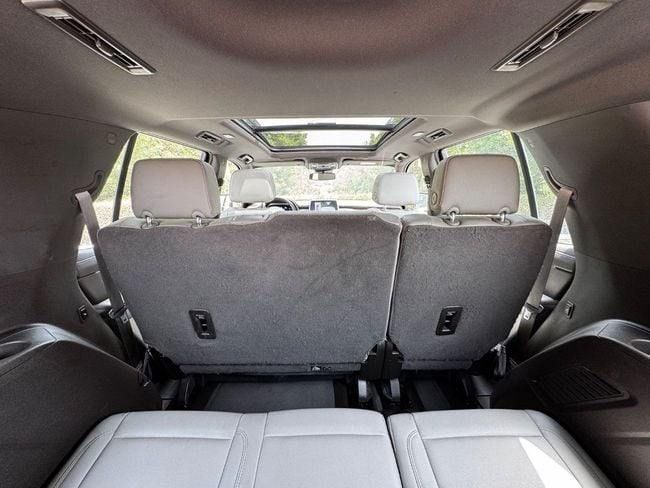 Подержанный Chevrolet Tahoe V, 5.3 л, 2023 в Шардже от Berlin Used Cars Белый цвет. GCC | AUTO.AE