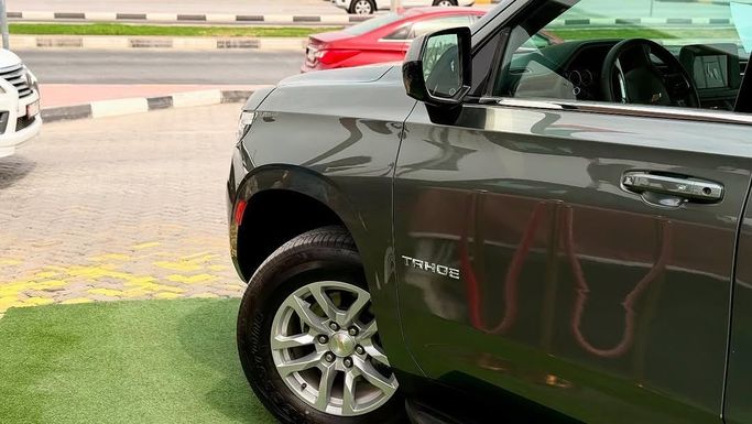 Подержанный Chevrolet Tahoe V, 5.3 л, 2023 в Шардже от Badar Used Cars Другой цвет цвет.  | AUTO.AE