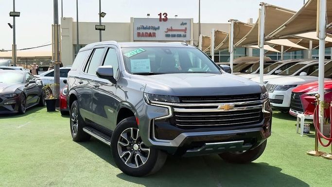 Used Chevrolet Tahoe V, 5.3 l, 2021 in Sharjah by Badar Used Cars, Grey color.  | AUTO.AE