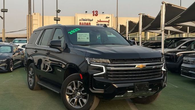 Подержанный Chevrolet Tahoe V, 5.3 л, 2023 в Шардже от Badar Used Cars Черный цвет.  | AUTO.AE
