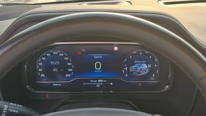 Подержанный Chevrolet Tahoe V, 5.3 л, 2023 в Шардже от Badar Used Cars Черный цвет.  | AUTO.AE