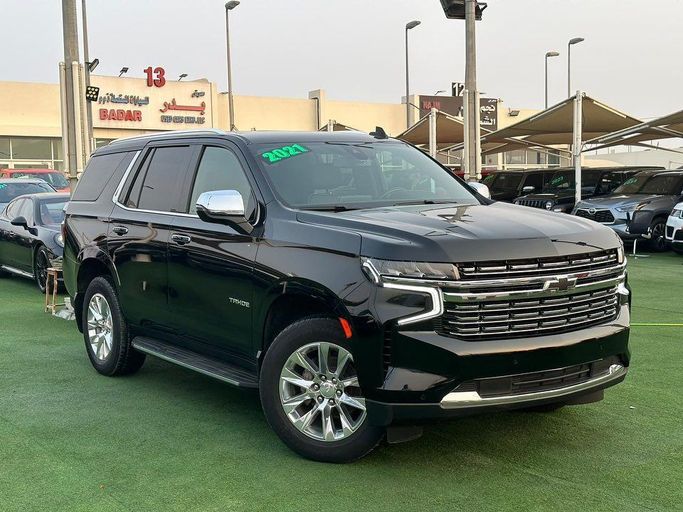 Подержанный Chevrolet Tahoe V, 5.3 л, 2021 в Шардже от Badar Used Cars Черный цвет.  | AUTO.AE