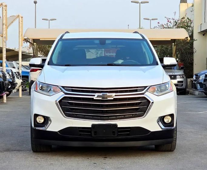 Used Chevrolet Traverse II, 3.6 l, 2019 in Sharjah by Dream Car Showroom, White color. American Specs | AUTO.AE