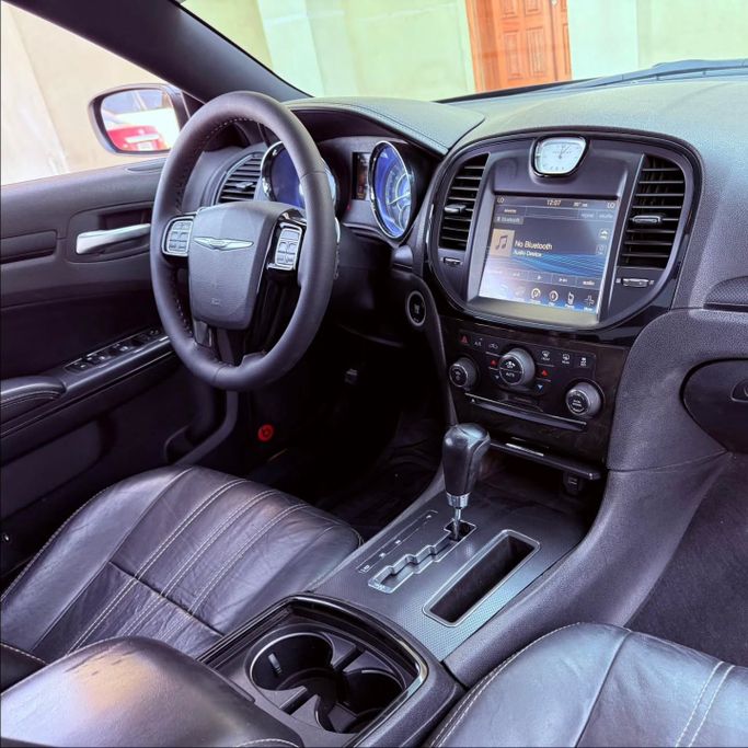 Used Chrysler 300C II, 5.7 l, 2013 in Sharjah by Sarmad Cars, Black color. Other | AUTO.AE