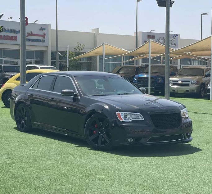 Used Chrysler 300C II, 6.4 l, 2014 in Sharjah by Badar Used Cars, Black color.  | AUTO.AE