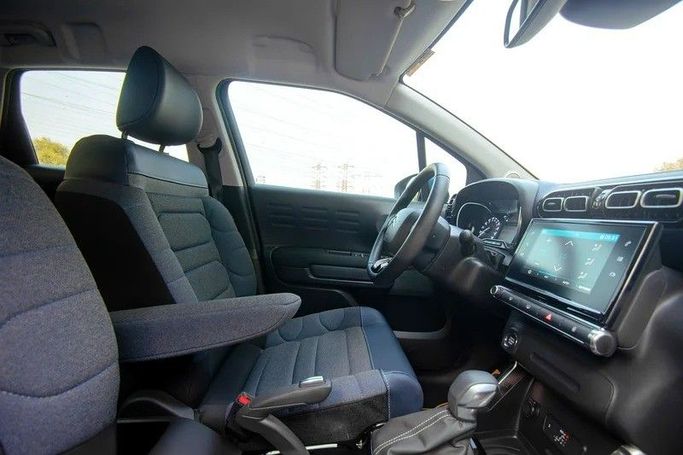 Used Citroen C3 III Facelift, 1.2 l, 2022 in Sharjah by First Choice Cars, Black color. GCC Specs | AUTO.AE