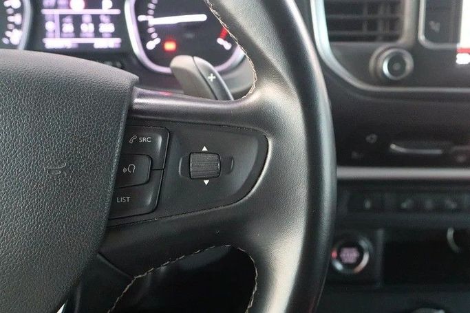 Подержанный Citroen SpaceTourer I, 2.0 л, 2023 в Шардже от Al Rukin Al Saudi Черный цвет. GCC | AUTO.AE