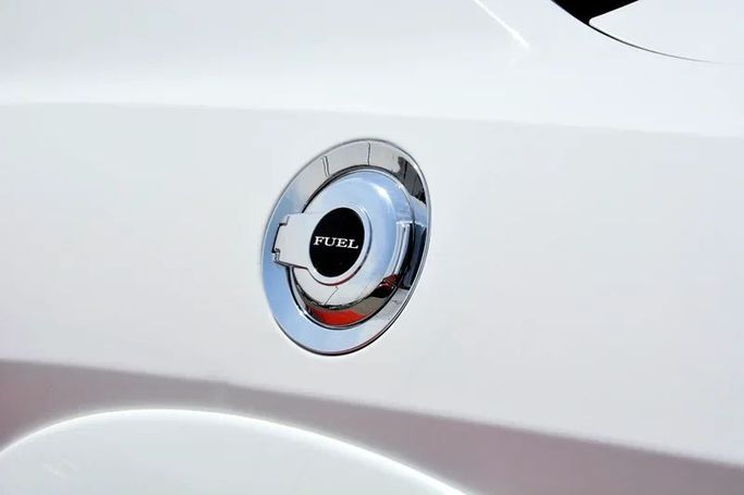 Used Dodge Challenger III Facelift 2, 3.6 l, 2021 in Sharjah by Wadishee Used Cars, White color. American Specs | AUTO.AE