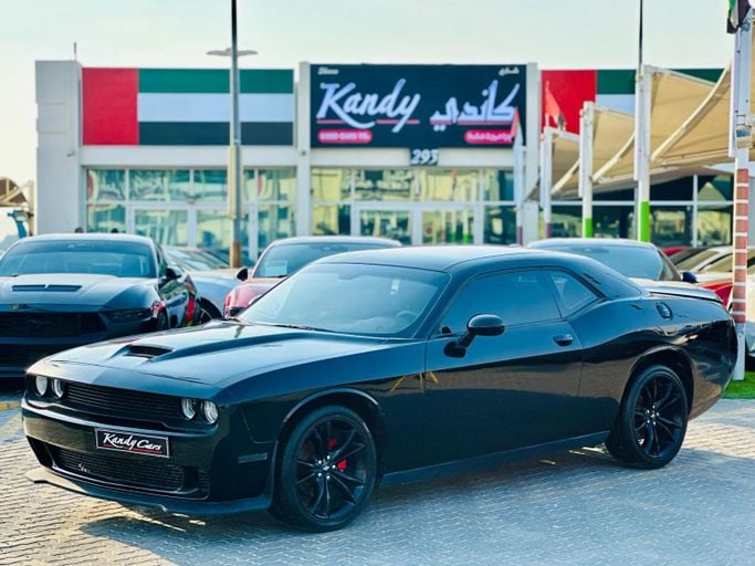 Подержанный Dodge Challenger GT III Рестайлинг 2, 3.6 л, 2021 в Шардже от Kandy Cars Черный цвет. Американская | AUTO.AE