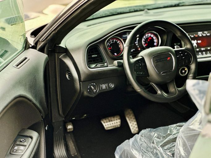 Подержанный Dodge Challenger SRT III Рестайлинг 2, 6.4 л, 2021 в Шардже от Kandy Cars Черный цвет. Американская | AUTO.AE