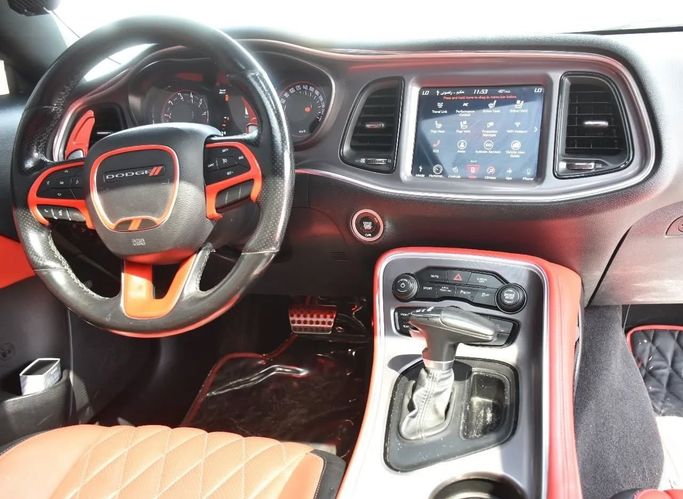 Used Dodge Challenger SRT III Facelift 2, 6.4 l, 2019 in Sharjah by Alfaris Used Cars, Black color. Other | AUTO.AE