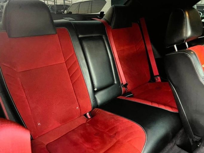 Used Dodge Challenger SRT III Facelift 2, 6.4 l, 2016 in Sharjah by Al Suraj Al Muneer Used Cars, White color. GCC Specs | AUTO.AE