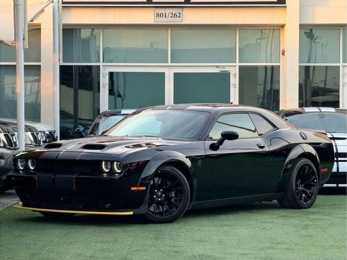 Used Dodge Challenger Hellcat III Facelift 2, 6.2 l, 2023 in Sharjah by Noor Al Seyoh Used Cars, Black color. American Specs | AUTO.AE