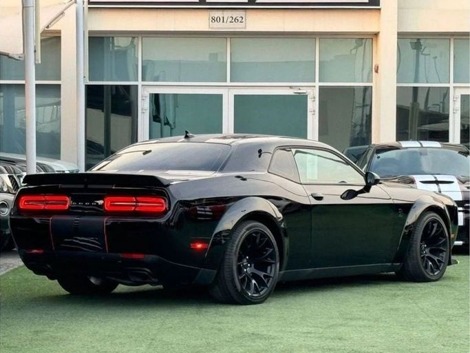 Used Dodge Challenger Hellcat III Facelift 2, 6.2 l, 2023 in Sharjah by Noor Al Seyoh Used Cars, Black color. American Specs | AUTO.AE