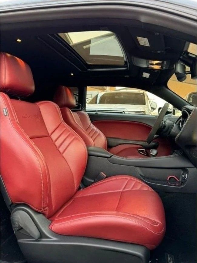 Used Dodge Challenger Hellcat III Facelift 2, 6.2 l, 2023 in Sharjah by Noor Al Seyoh Used Cars, Black color. American Specs | AUTO.AE