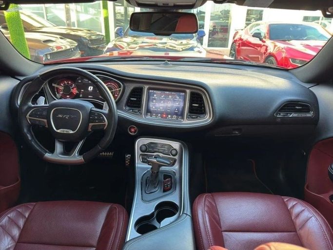 Used Dodge Challenger Hellcat III Facelift 2, 6.2 l, 2019 in Sharjah by Noor Al Seyoh Used Cars, Red color. GCC Specs | AUTO.AE