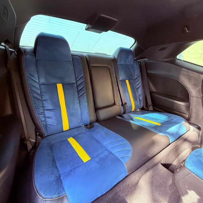 Подержанный Dodge Challenger R_T III Рестайлинг 2, 5.7 л, 2020 в Шардже от Sarmad Cars Белый цвет. Other | AUTO.AE