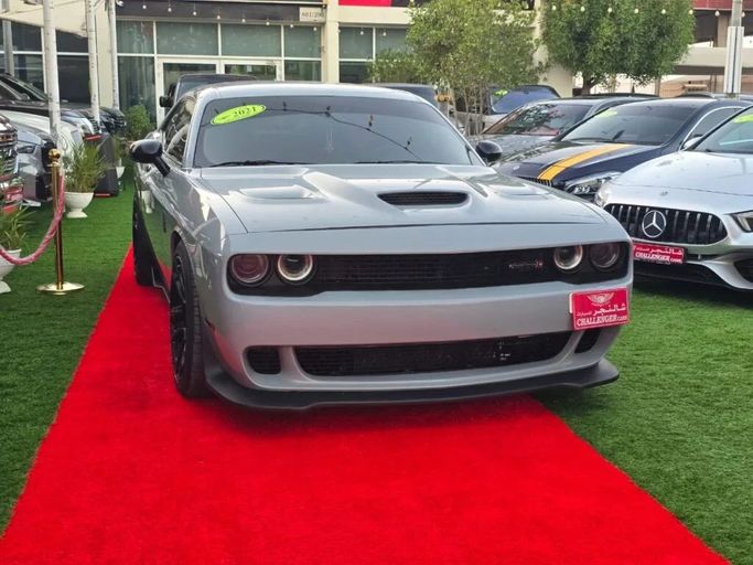 Подержанный Dodge Challenger SRT III Рестайлинг 2, 6.4 л, 2021 в Шардже от challnegre used cars Серый цвет. Американская | AUTO.AE