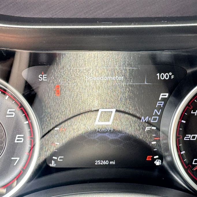Подержанный Dodge Charger SXT VII (LD) Рестайлинг, 3.6 л, 2023 в Шардже от Alfaris Used Cars Красный цвет.  | AUTO.AE