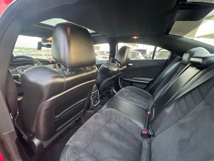 Подержанный Dodge Charger SRT VII (LD) Рестайлинг, 6.4 л, 2016 в Шардже от Nour Alnukhba Motors Красный цвет. GCC | AUTO.AE