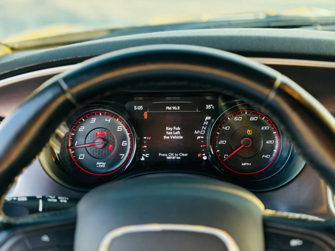 Подержанный Dodge Charger GT VII (LD) Рестайлинг, 3.6 л, 2021 в Шардже от Kandy Cars Серый цвет. Американская | AUTO.AE