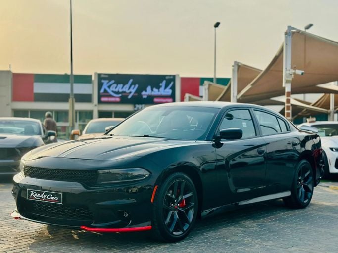 Подержанный Dodge Charger SXT VII (LD) Рестайлинг, 3.6 л, 2022 в Шардже от Kandy Cars Черный цвет. Американская | AUTO.AE