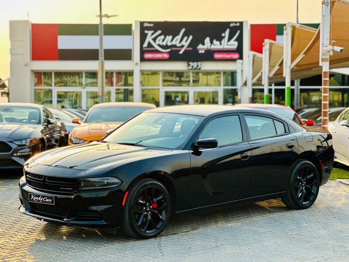 Подержанный Dodge Charger SXT VII (LD) Рестайлинг, 3.6 л, 2022 в Шардже от Kandy Cars Черный цвет. Американская | AUTO.AE