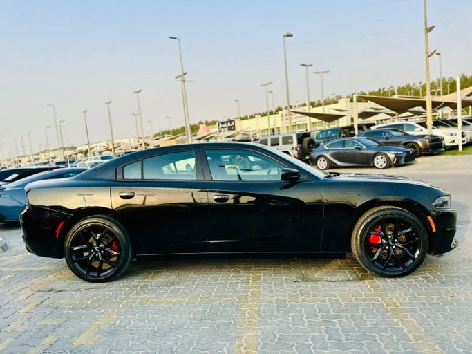 Подержанный Dodge Charger SXT VII (LD) Рестайлинг, 3.6 л, 2022 в Шардже от Kandy Cars Черный цвет. Американская | AUTO.AE
