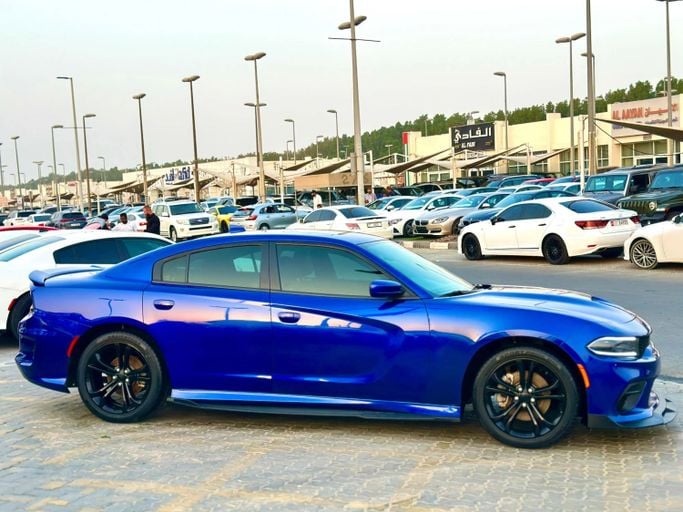 Подержанный Dodge Charger GT VII (LD) Рестайлинг, 3.6 л, 2021 в Шардже от Kandy Cars Синий цвет. Американская | AUTO.AE