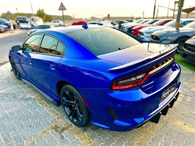 Подержанный Dodge Charger GT VII (LD) Рестайлинг, 3.6 л, 2021 в Шардже от Kandy Cars Синий цвет. Американская | AUTO.AE