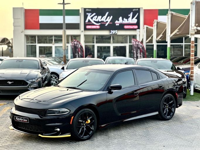 Подержанный Dodge Charger SXT VII (LD) Рестайлинг, 3.6 л, 2021 в Шардже от Kandy Cars Черный цвет. Американская | AUTO.AE
