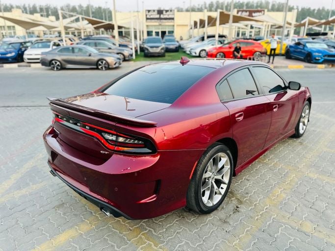 Подержанный Dodge Charger GT VII (LD) Рестайлинг, 3.6 л, 2021 в Шардже от Kandy Cars Бордовый цвет. Американская | AUTO.AE