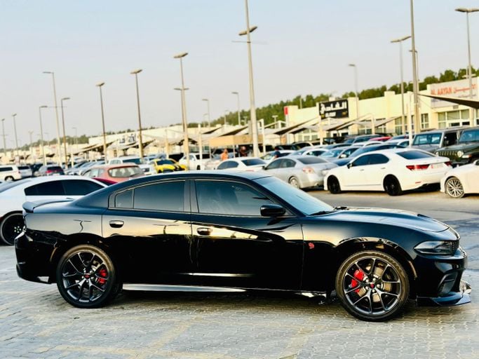 Подержанный Dodge Charger GT VII (LD) Рестайлинг, 3.6 л, 2022 в Шардже от Kandy Cars Черный цвет. Американская | AUTO.AE