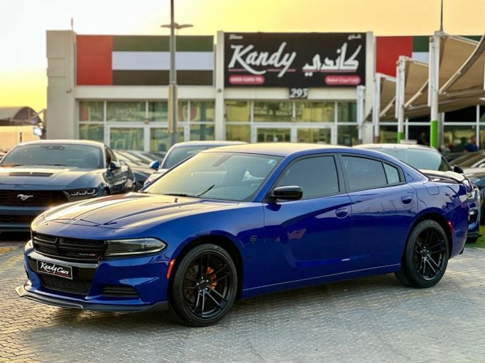 Подержанный Dodge Charger SXT VII (LD) Рестайлинг, 3.6 л, 2021 в Шардже от Kandy Cars Тёмно-синий цвет. Американская | AUTO.AE