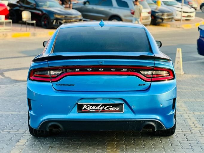 Подержанный Dodge Charger GT VII (LD) Рестайлинг, 3.6 л, 2019 в Шардже от Kandy Cars Голубой цвет. Американская | AUTO.AE