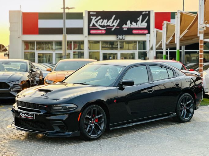 Подержанный Dodge Charger SXT VII (LD) Рестайлинг, 3.6 л, 2020 в Шардже от Kandy Cars Черный цвет. Американская | AUTO.AE