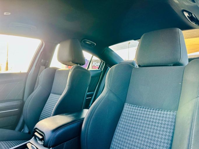 Подержанный Dodge Charger GT VII (LD) Рестайлинг, 3.6 л, 2022 в Шардже от Kandy Cars Красный цвет. Американская | AUTO.AE