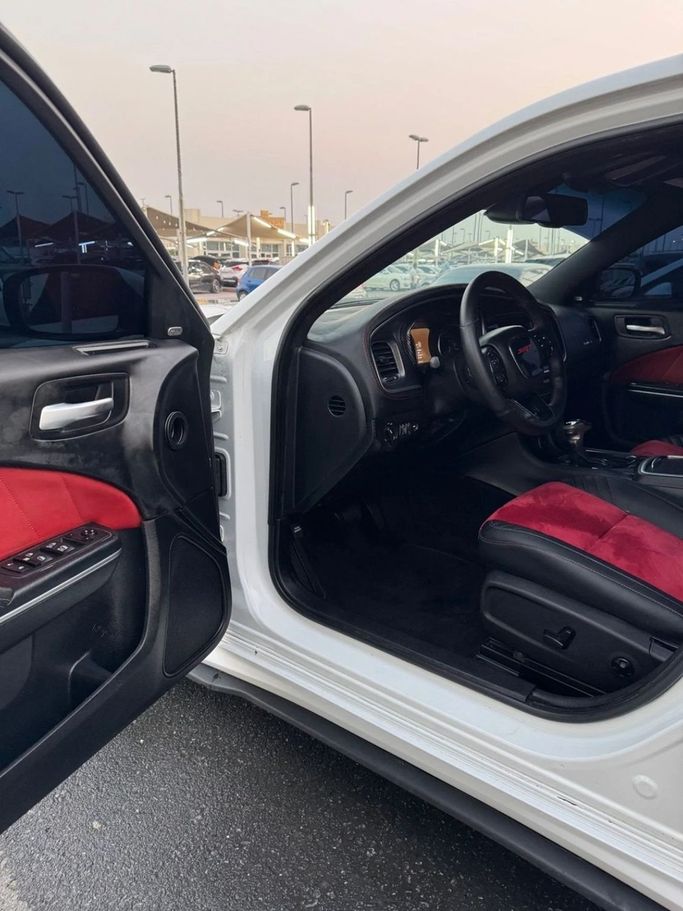 Used Dodge Charger R_T VII (LD) Facelift, 5.7 l, 2018 in Sharjah by Titanium Used Cars, White color.  | AUTO.AE