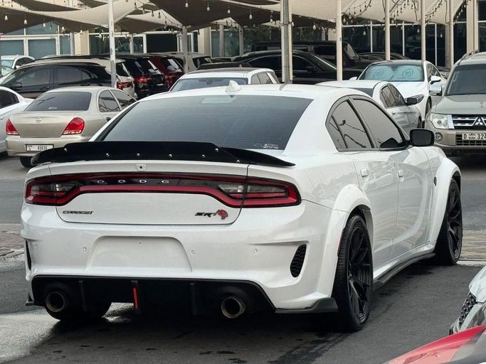 Used Dodge Charger R_T VII (LD) Facelift, 5.7 l, 2018 in Sharjah by Titanium Used Cars, White color.  | AUTO.AE