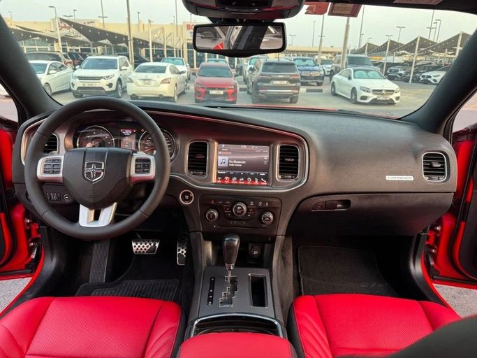 Подержанный Dodge Charger R_T VII (LD), 5.7 л, 2014 в Шардже от Titanium Used Cars Красный цвет. GCC | AUTO.AE