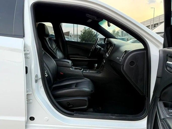 Used Dodge Charger SXT VII (LD) Facelift, 3.6 l, 2020 in Sharjah by Wael Al Azzazi Used Cars, White color. American Specs | AUTO.AE